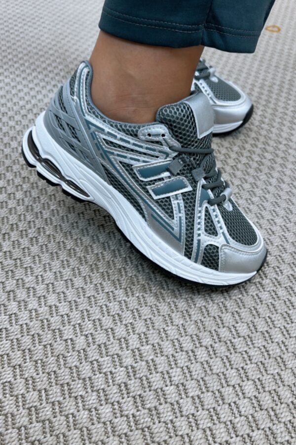 Zapatilla new 190 gris