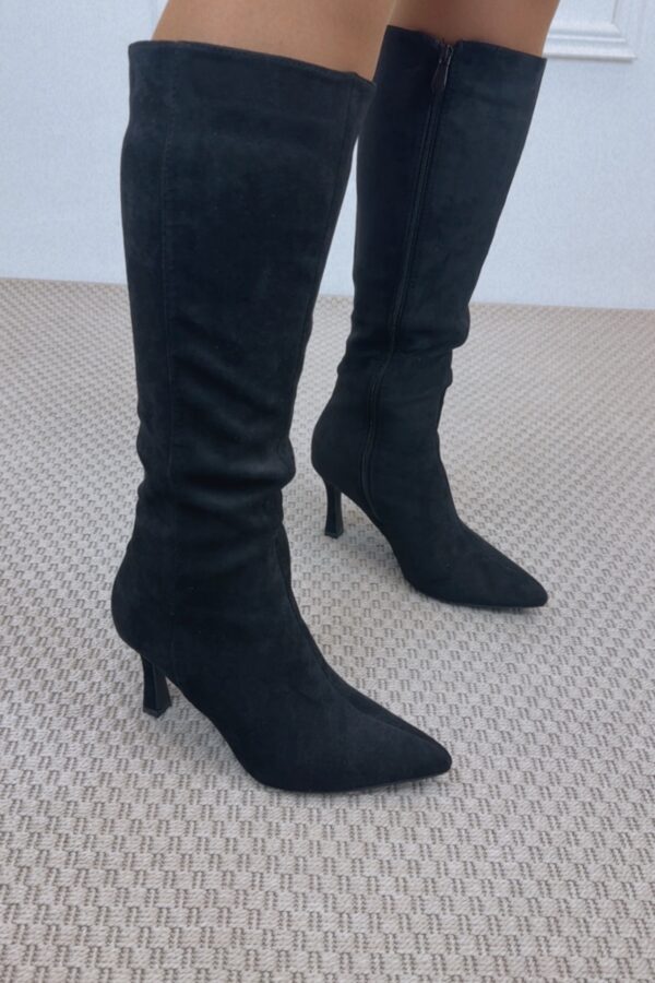 Bota antelina negra