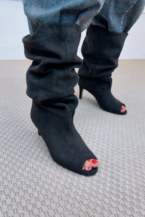 Bota stradi negra
